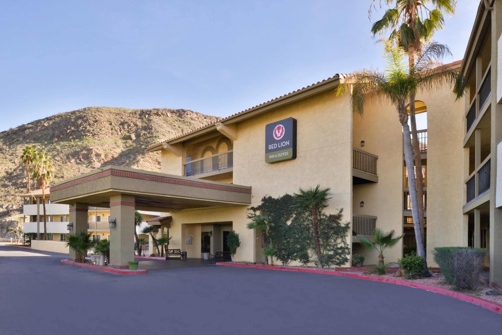 Red Lion Inn & Suites Cathedral City Palm Springs Exterior foto